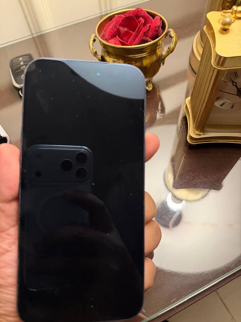 Apple iPhone 17 Pro Max 0