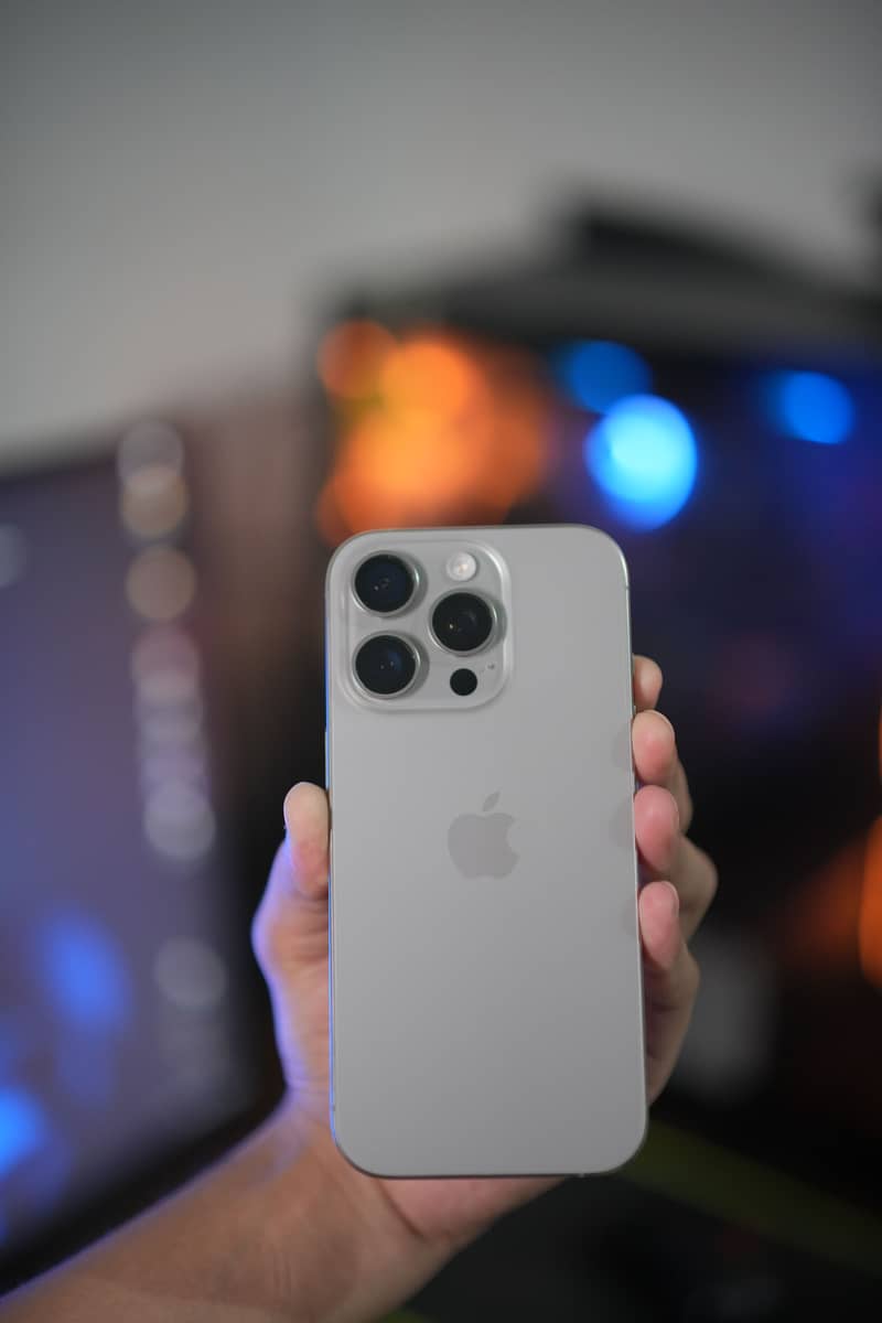 iPhone 16 Pro 0