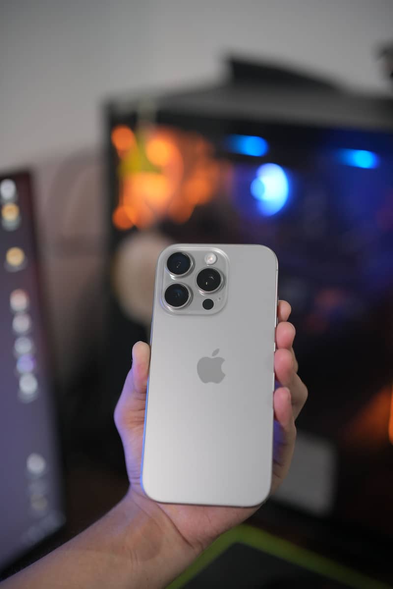 iPhone 16 Pro 2