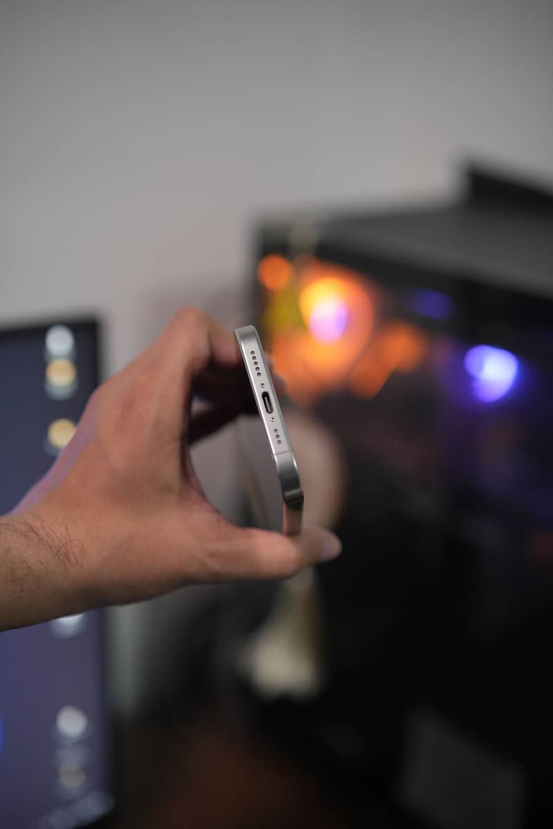 iPhone 16 Pro 6