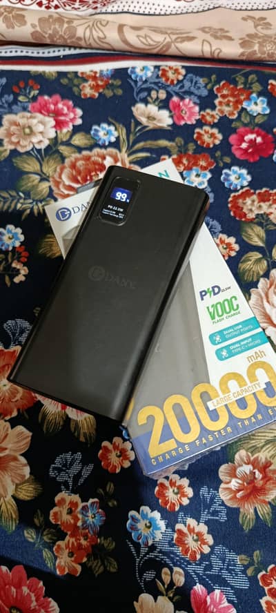 Dany titan t100 used with care 9.8/10 excellent 20k mah
