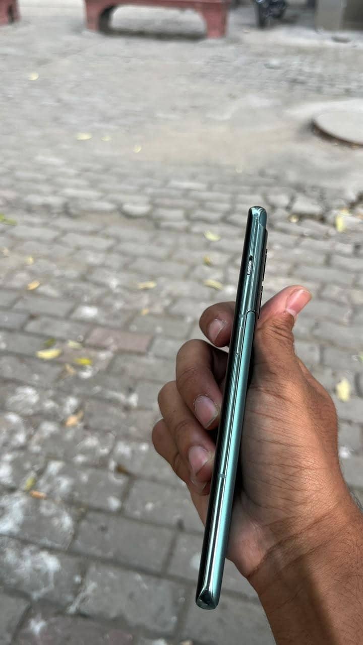 One Plus 10 Pro 3