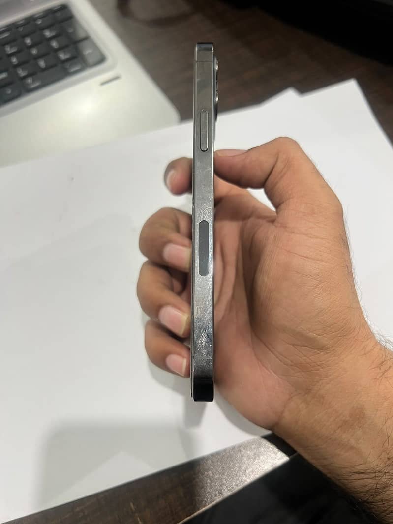 Apple iPhone 12 Pro 1
