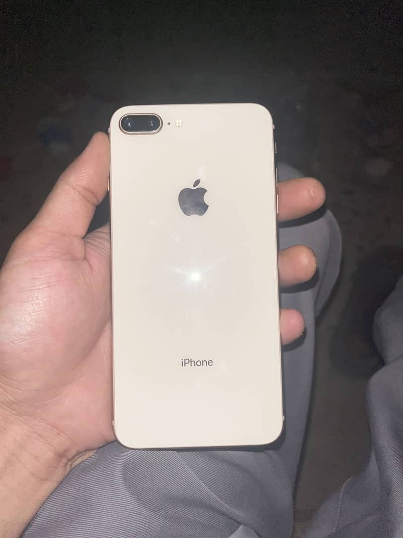 Apple iPhone 8 Plus 8