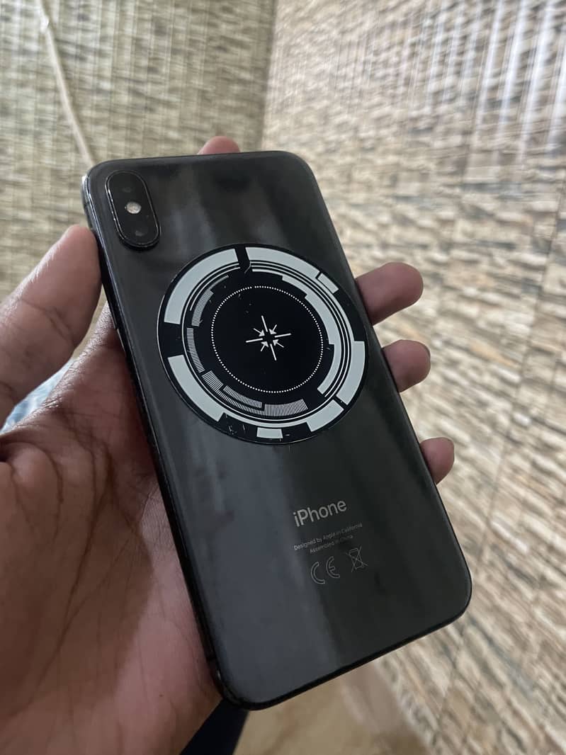 Apple iPhone X 4