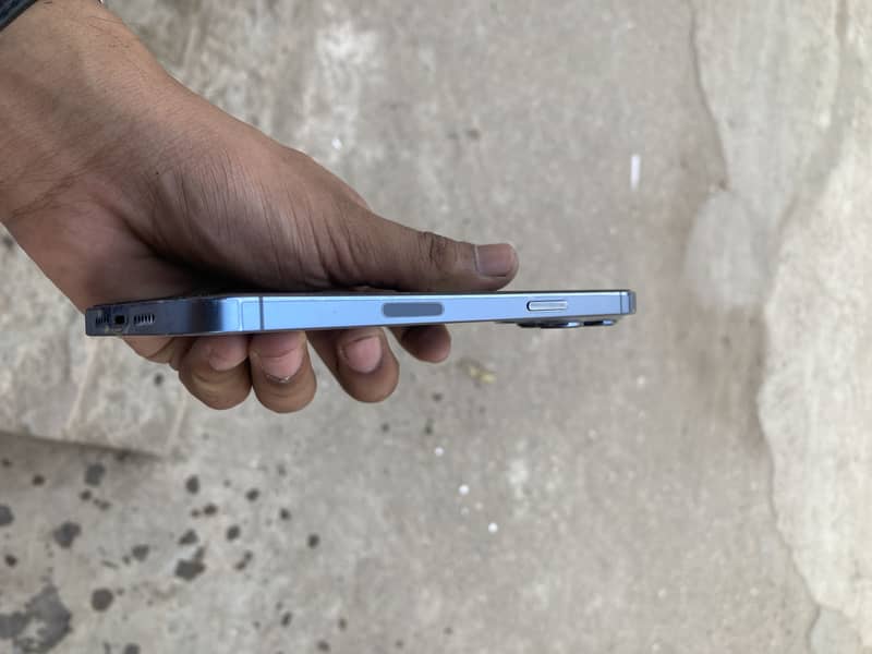 Apple iPhone 13 Pro Max 3