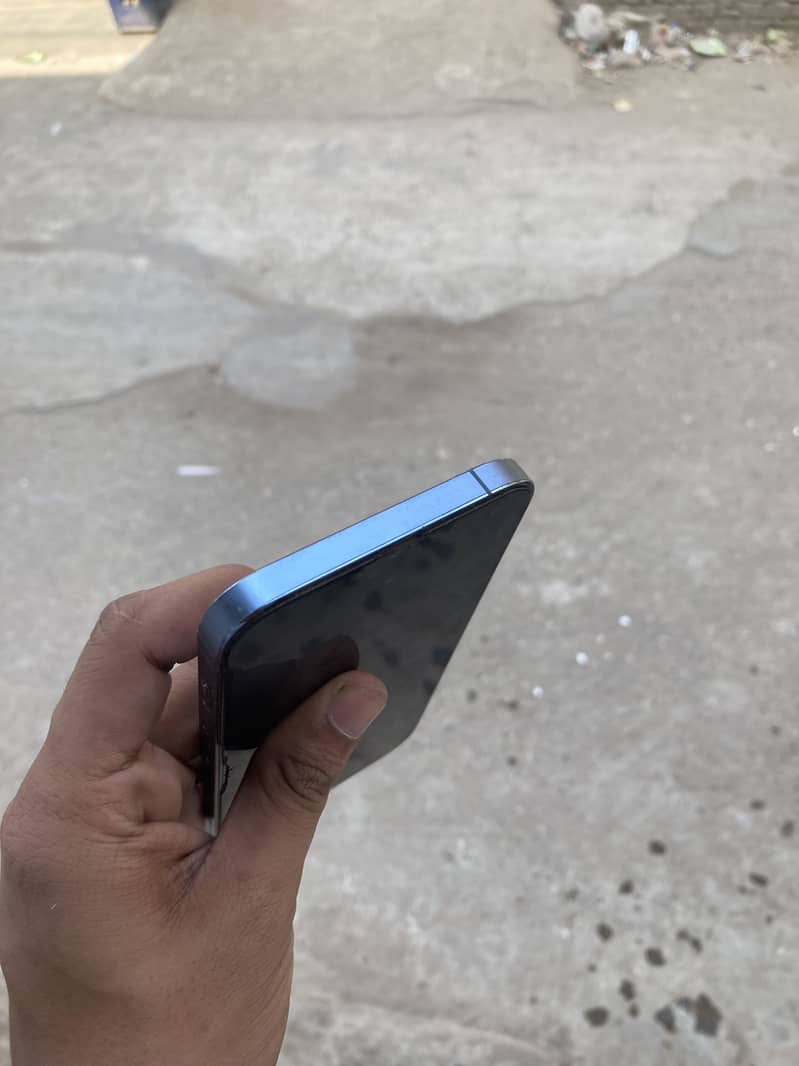 Apple iPhone 13 Pro Max 5