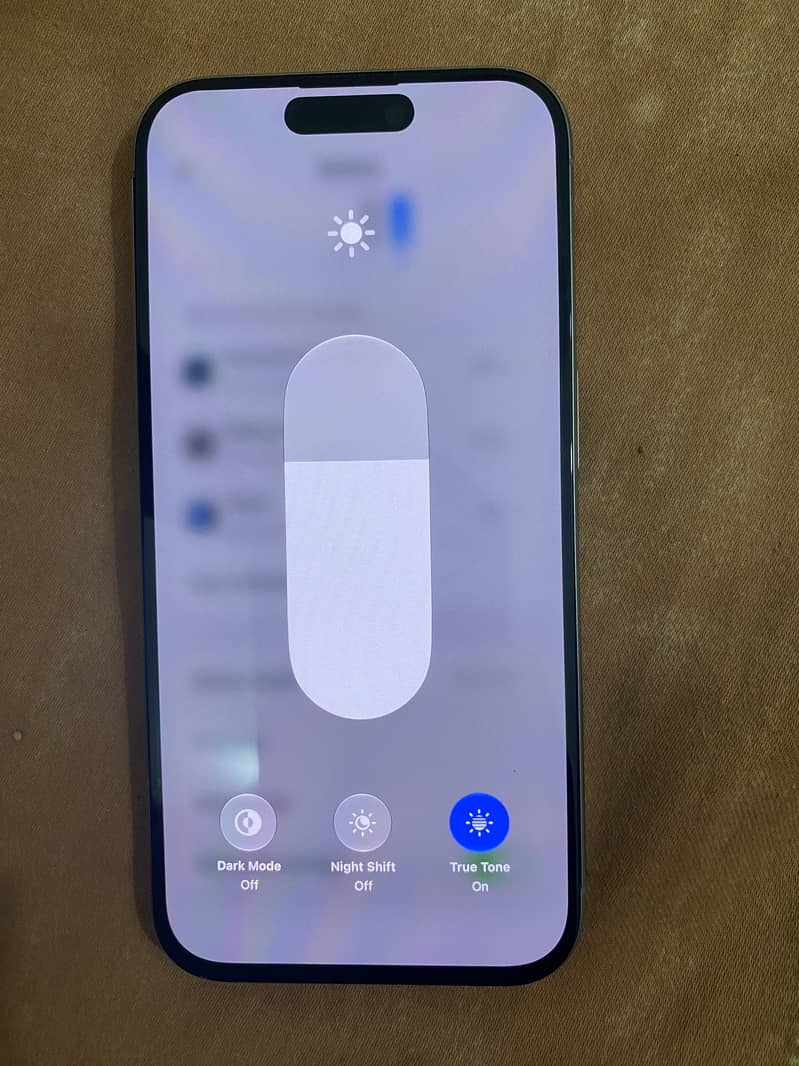 Apple iPhone 15 Pro 4
