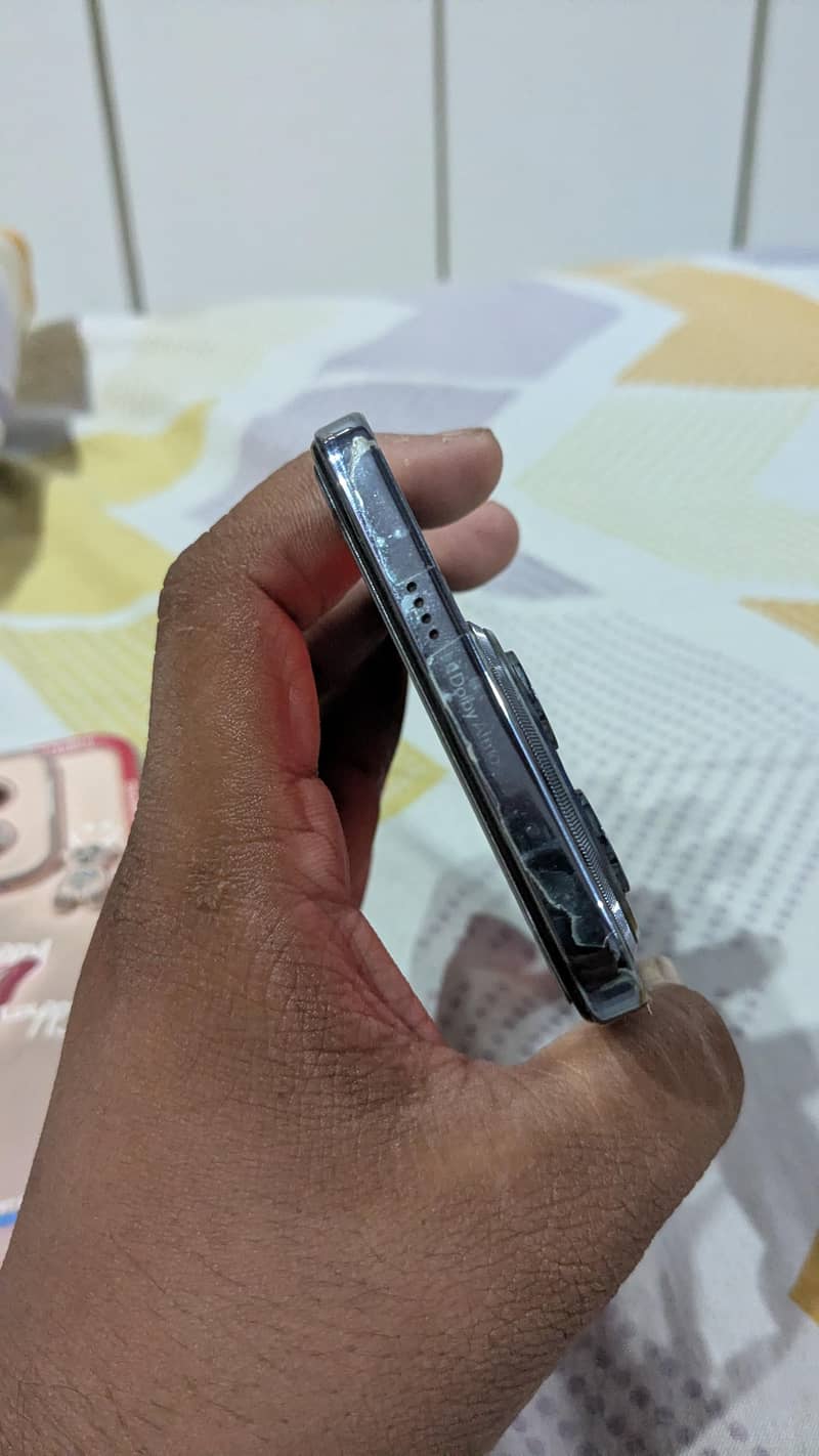 Tecno SPARK 30 Pro 3