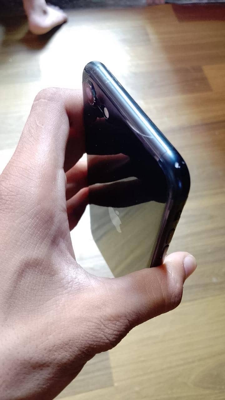 Apple iPhone SE 3