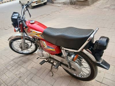 Honda CG 125 2025