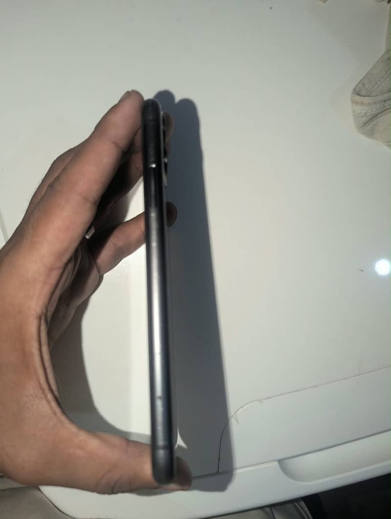 Apple iPhone 11 2