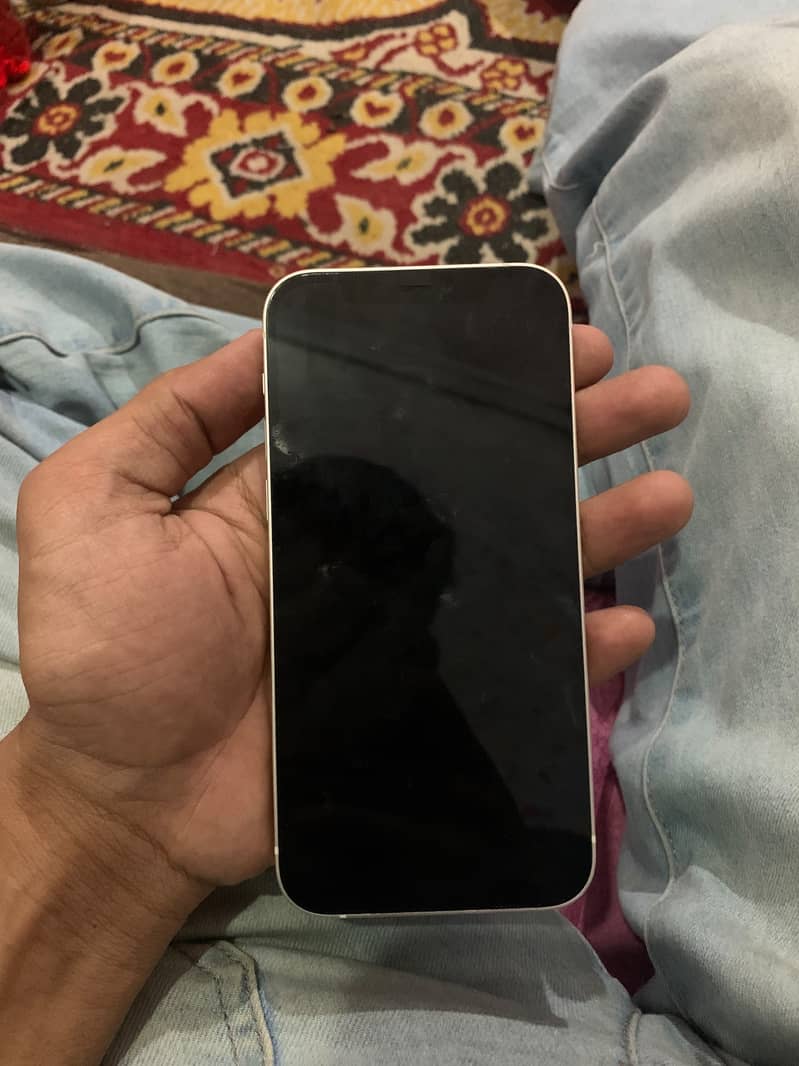 iPhone XR 3