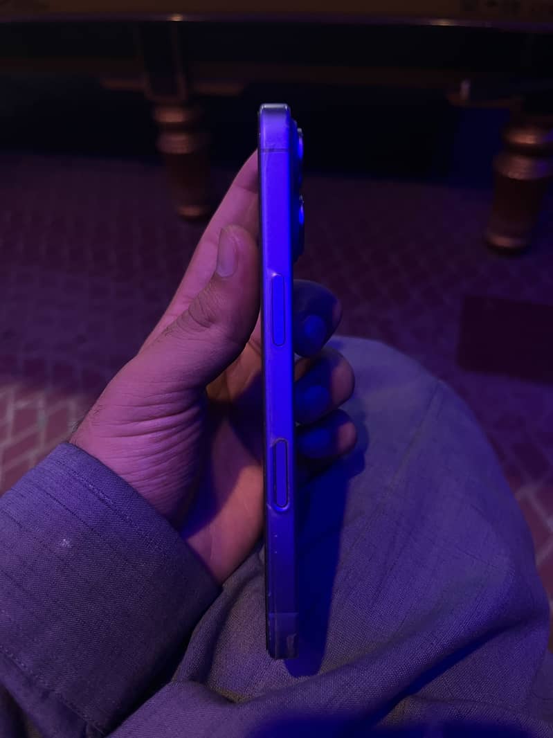 Apple iPhone 16 mdm 5