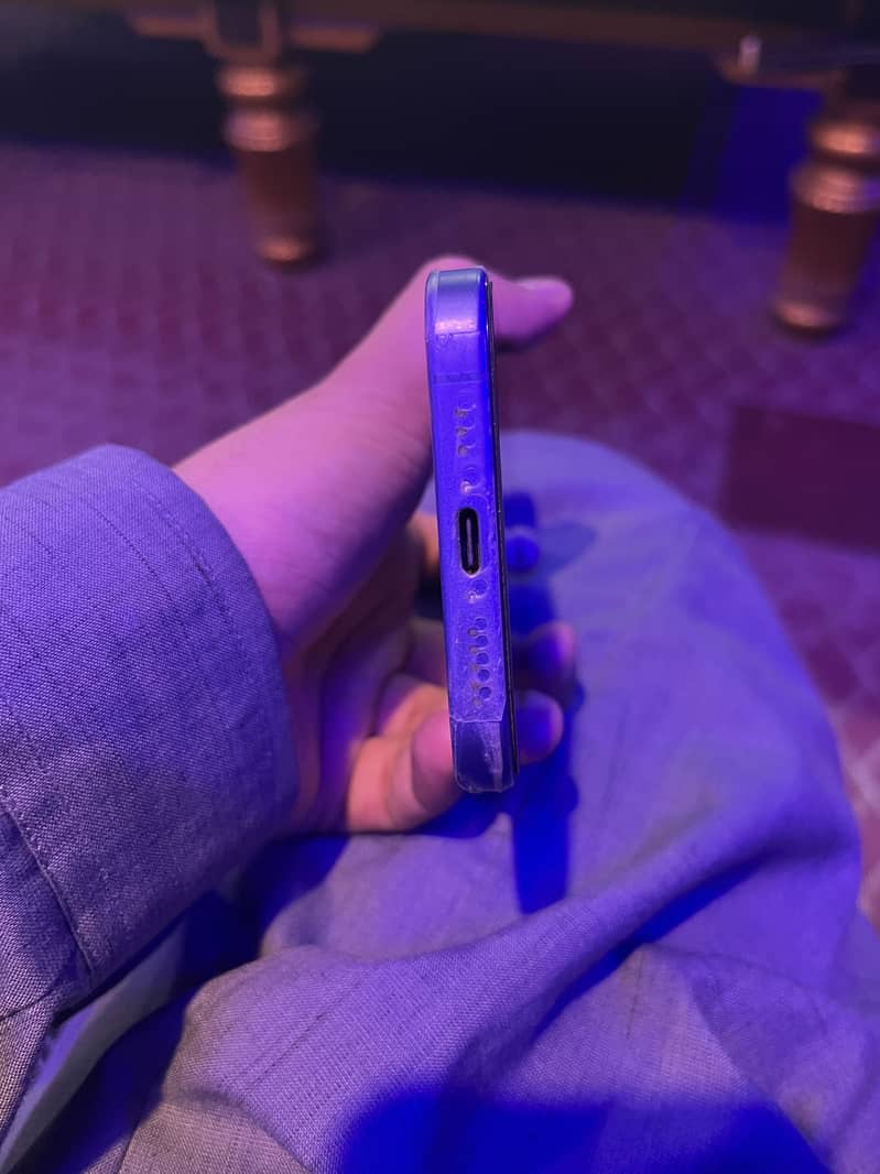 Apple iPhone 16 mdm 6