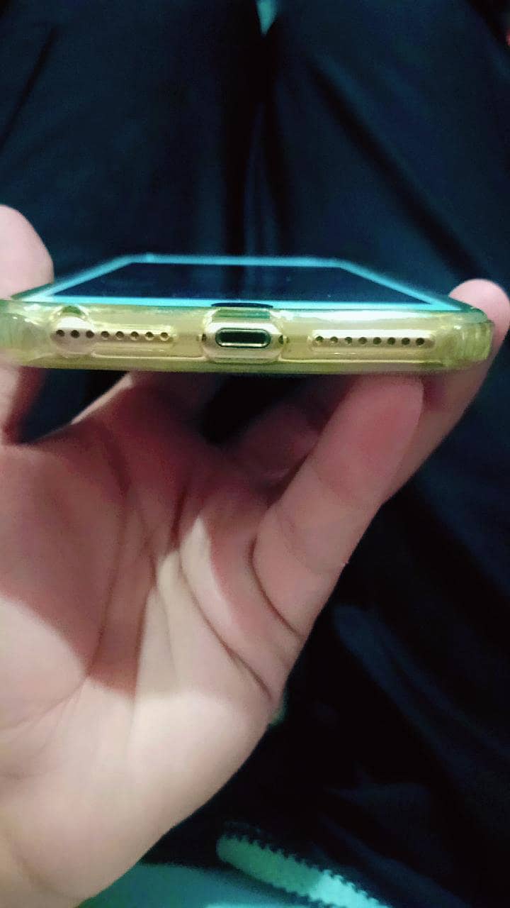 Apple iPhone 7 Plus 8