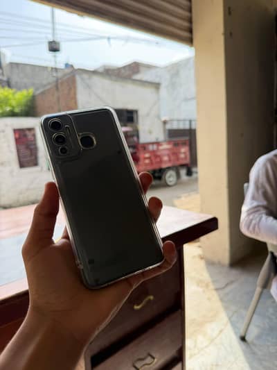 Infinix Hot 12 Play