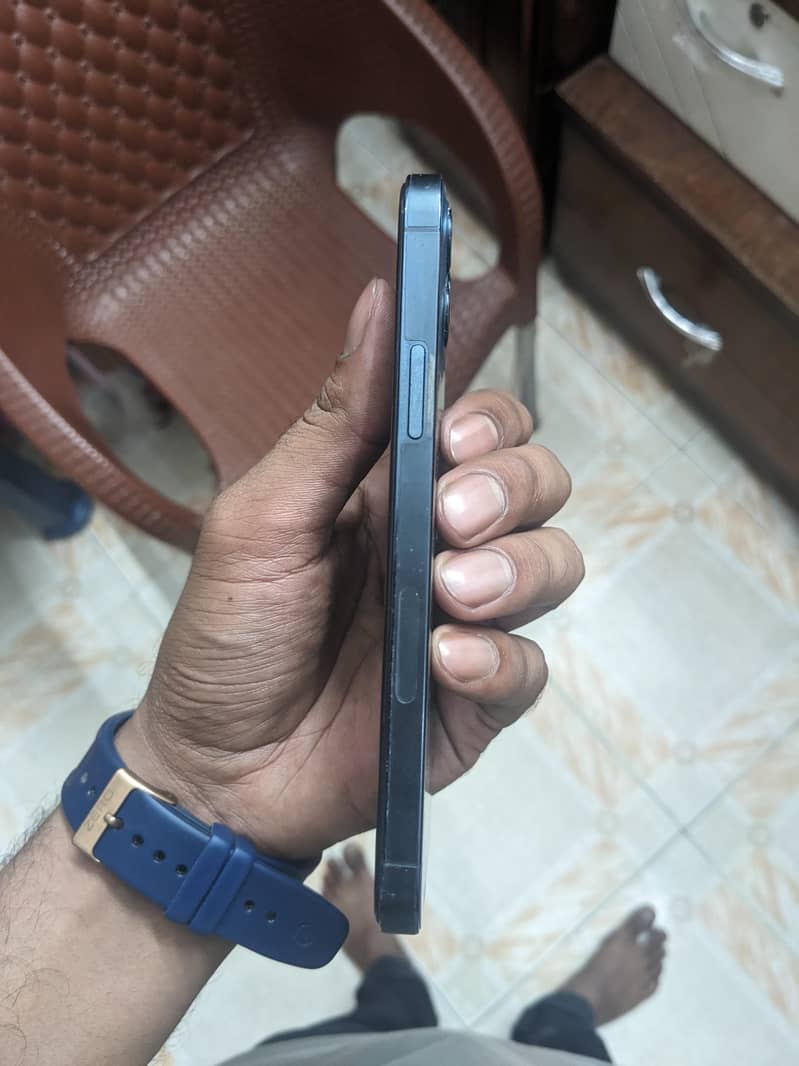 Apple iPhone 12 Pro 1