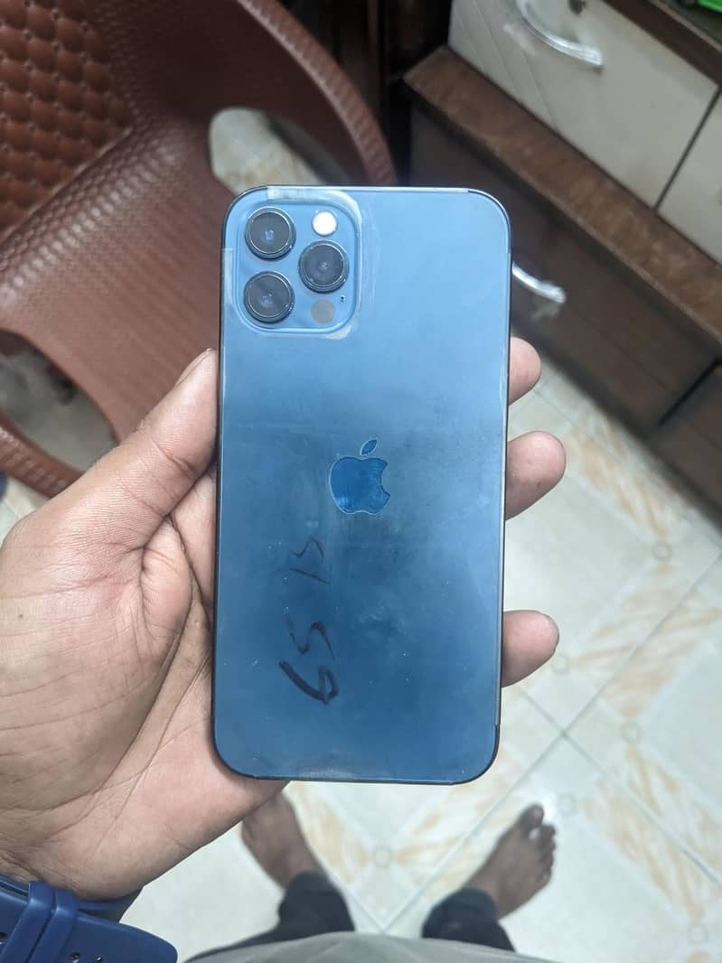 Apple iPhone 12 Pro 4