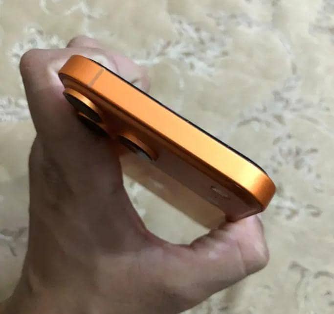 Apple iPhone XR 1