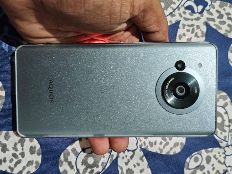 Sharp Aquos Crystal 4
