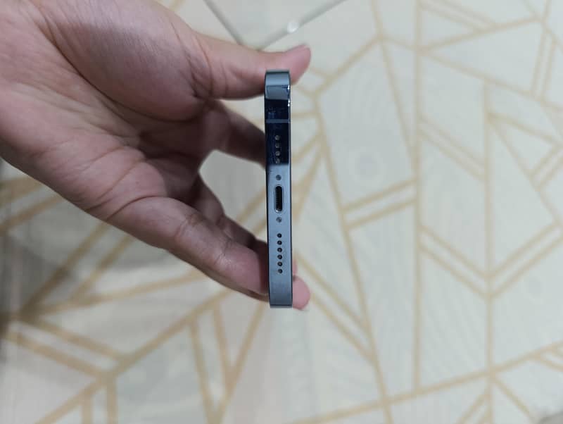 Apple iPhone 13 Pro Max 4