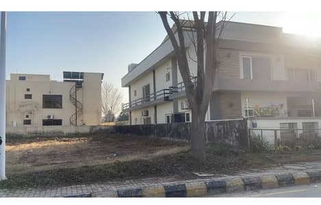 1 Kanal Plot Bahria Avenue Phase 7