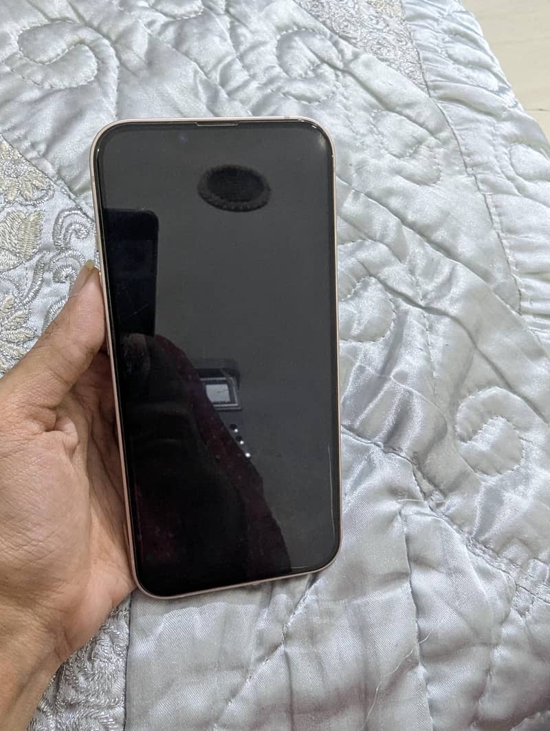 Apple iPhone 13 3
