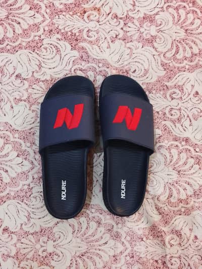 New NDURE Men’s Slippers – Never Used