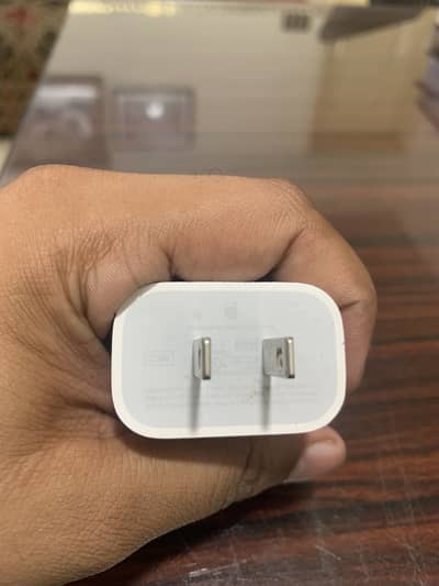 Apple adaptor