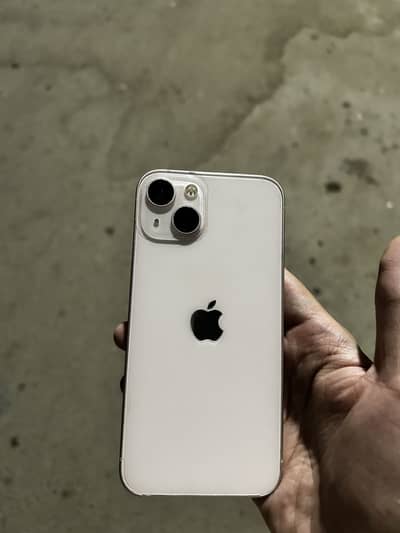 Apple iPhone 13