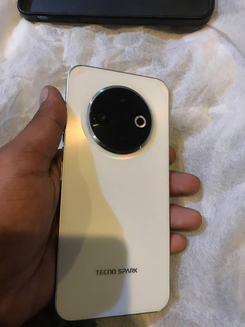 Tecno SPARK 30C 0