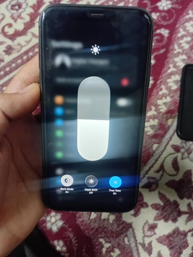 Apple iPhone 11 0