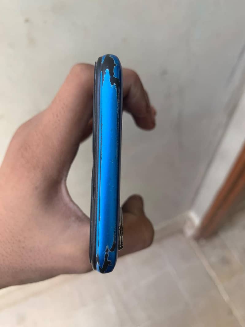 Realme C3 4