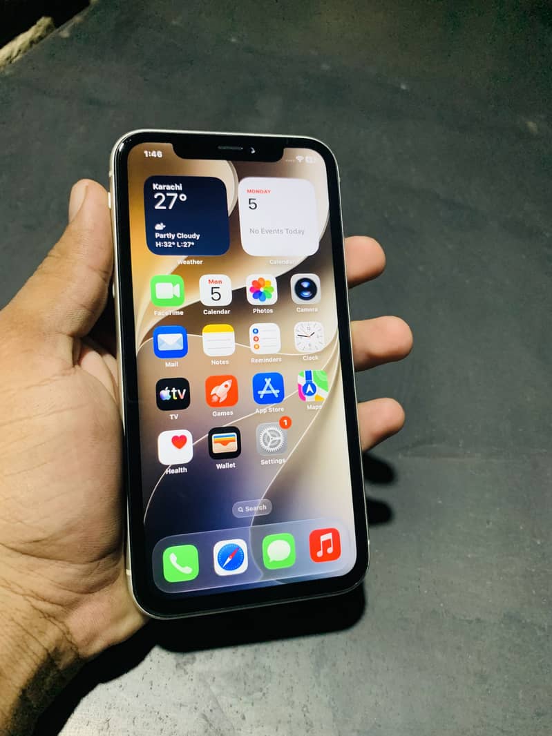 Apple iPhone 11 3