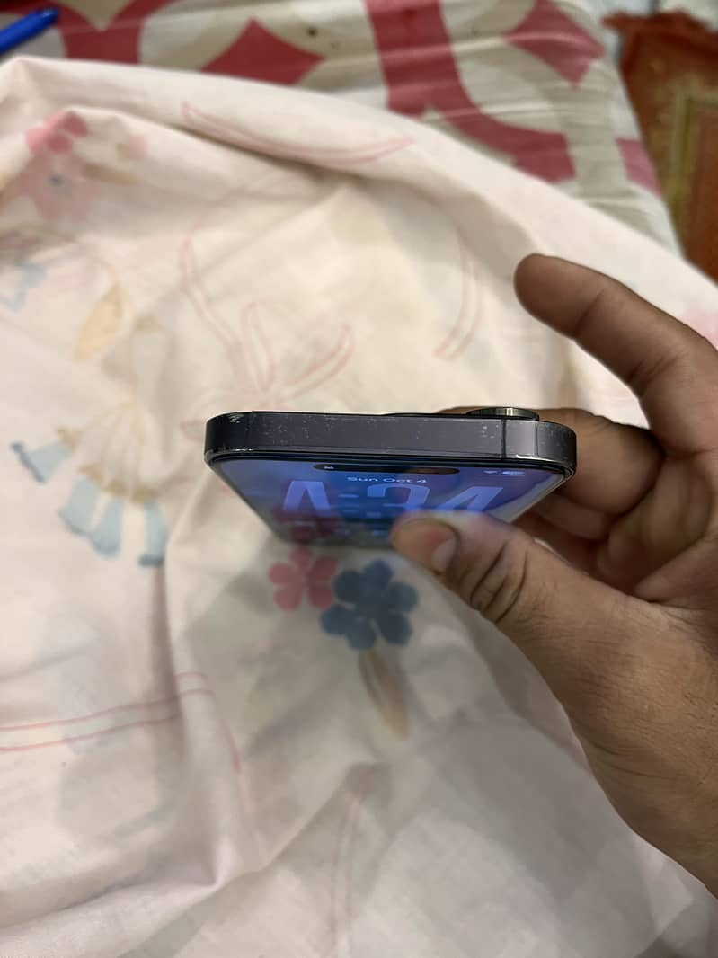 Apple iPhone 14 Pro 1