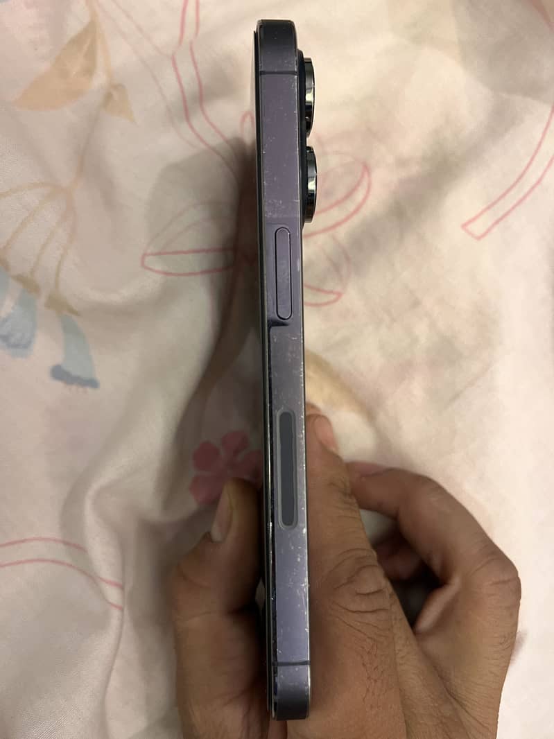 Apple iPhone 14 Pro 4