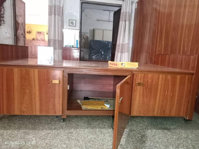 setty bed with huge storage 2