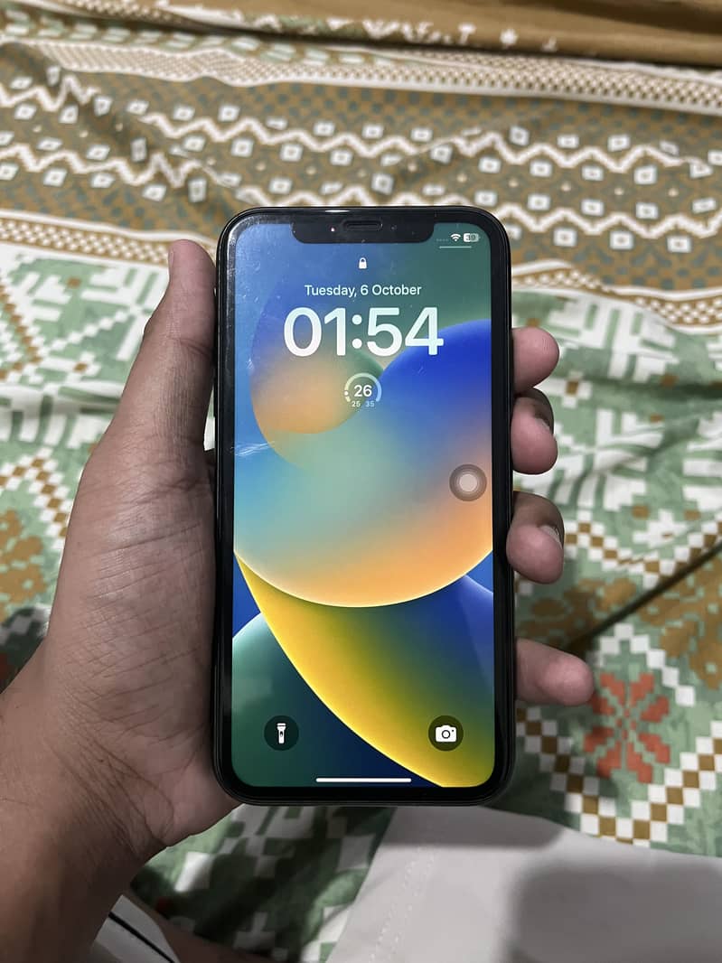 Apple iPhone 11 0