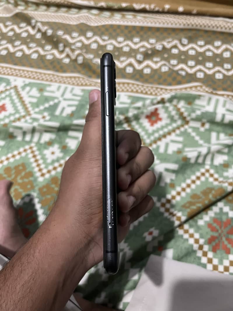Apple iPhone 11 2