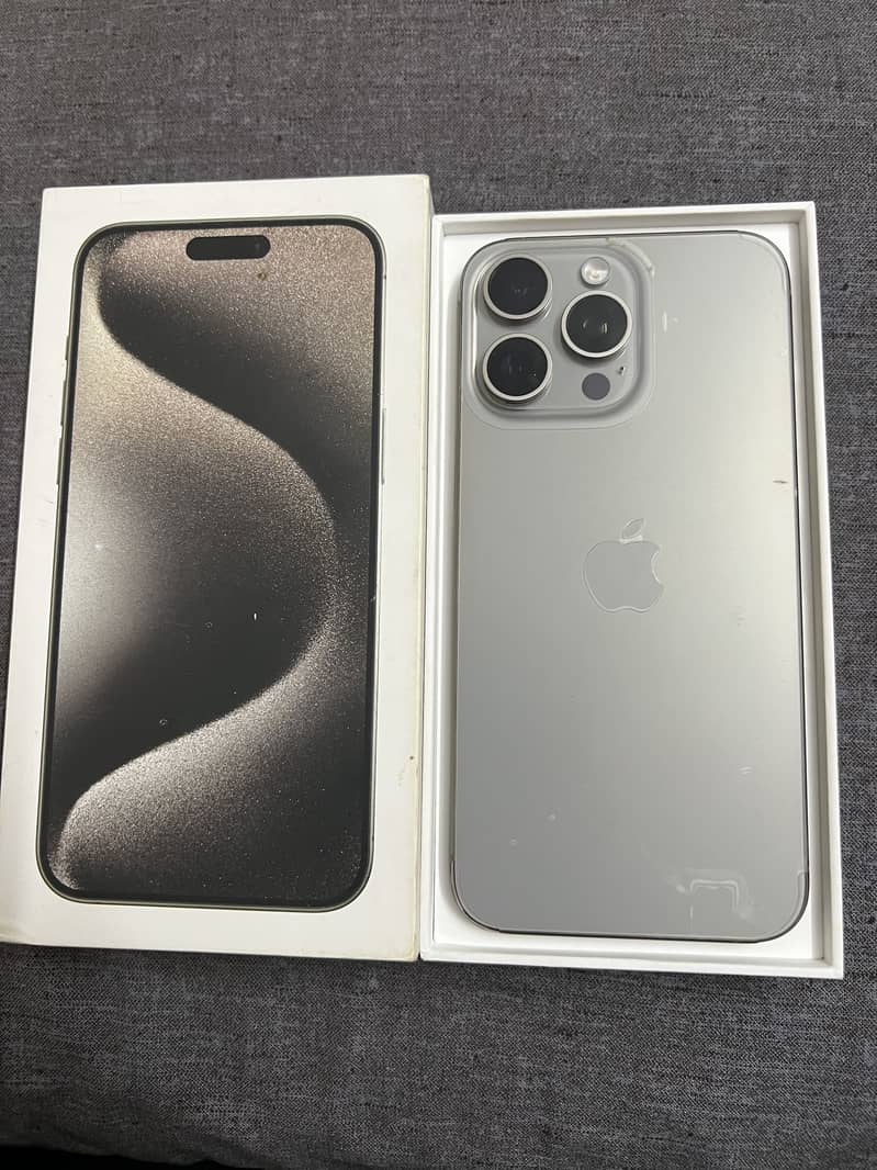 Apple iPhone 15 Pro Max 3