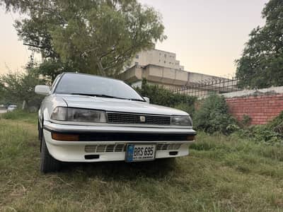 Toyota Corolla 1990