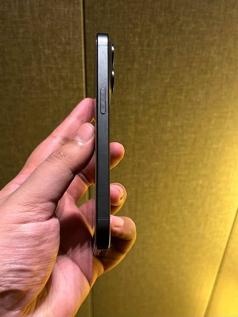 Apple iPhone 15 Pro 5