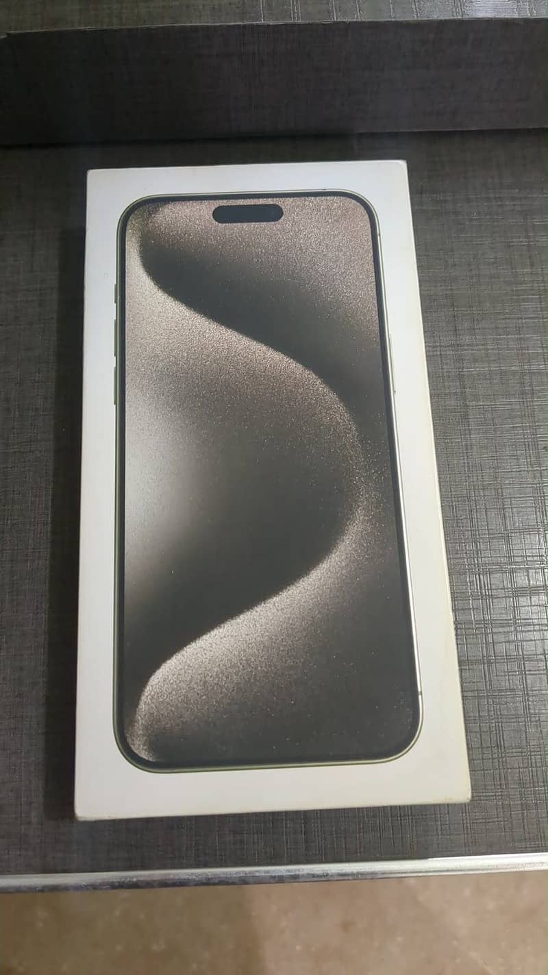Apple iPhone 15 Pro Max 2
