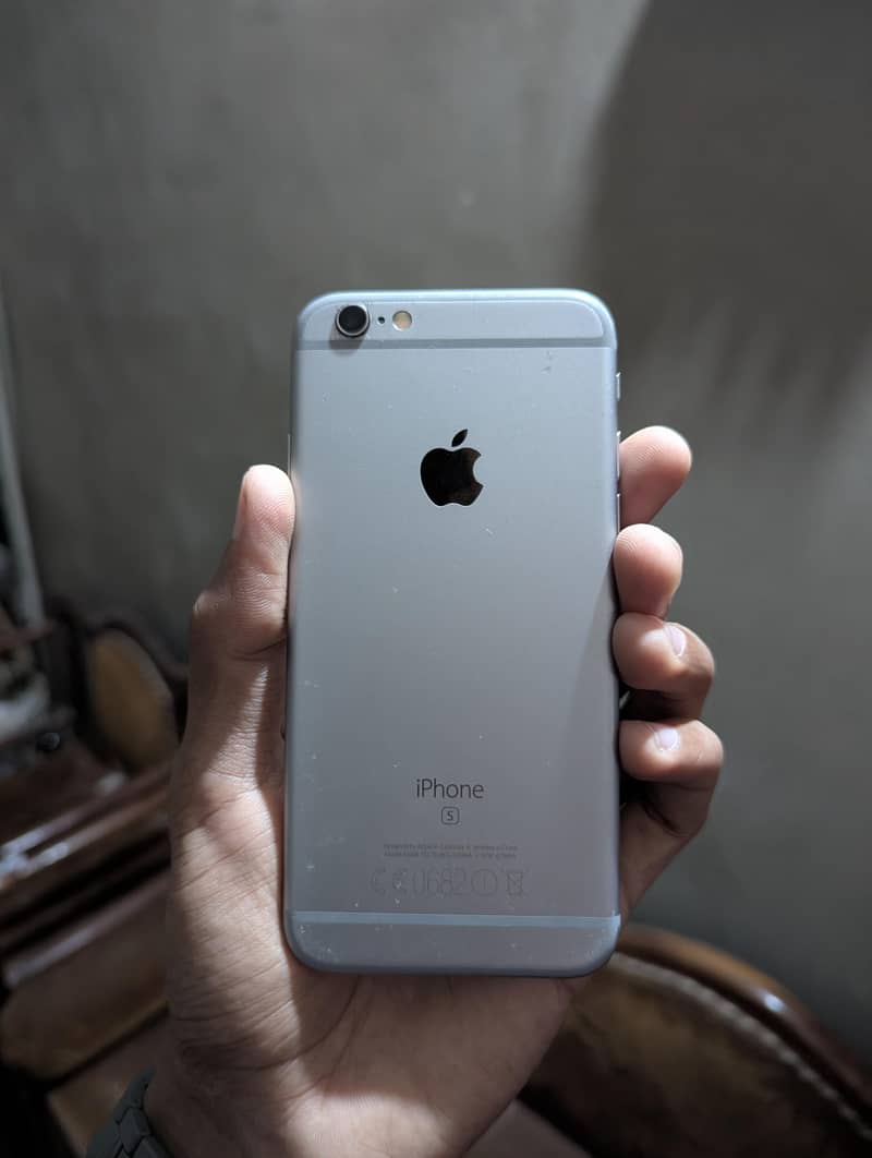 Apple iPhone 6S 0