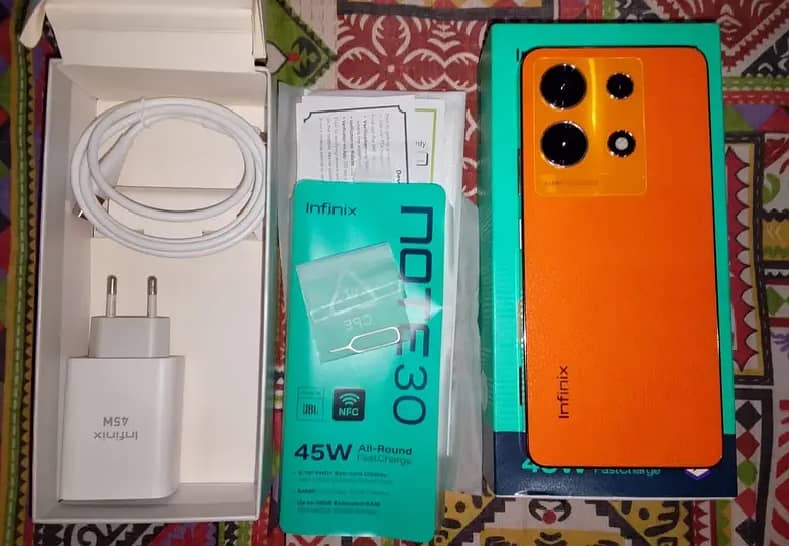 Infinix Note 30 4
