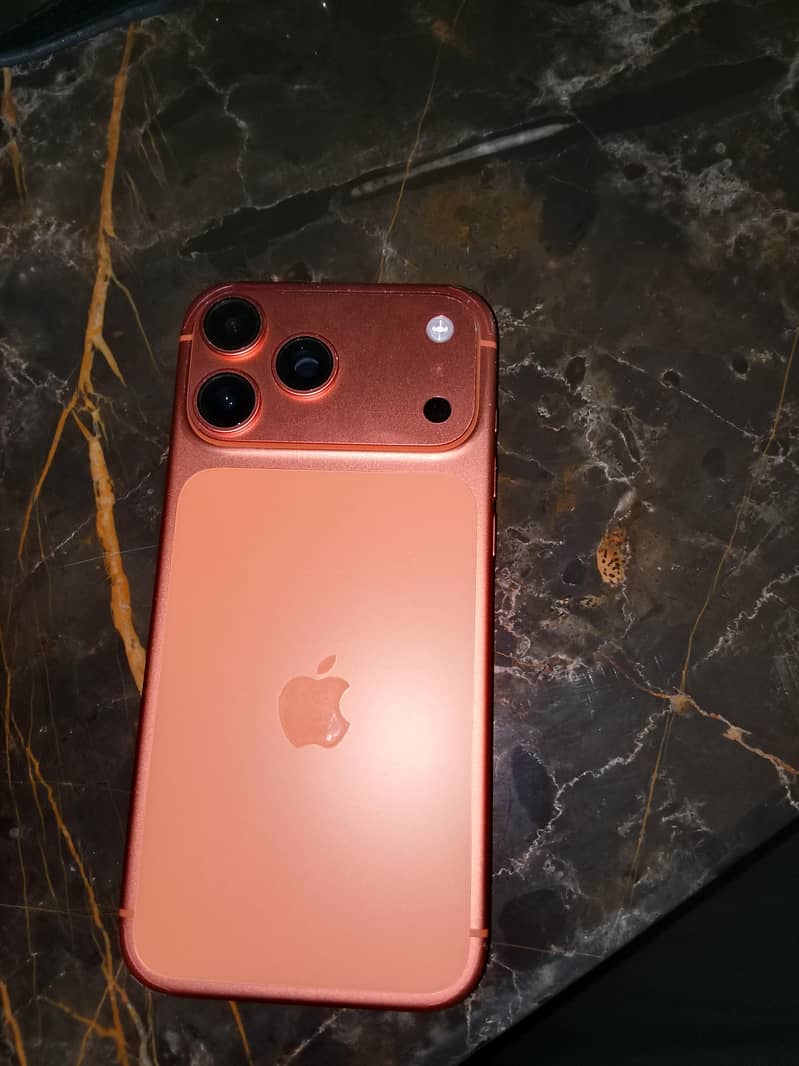 Apple iPhone 17 Pro Max 0