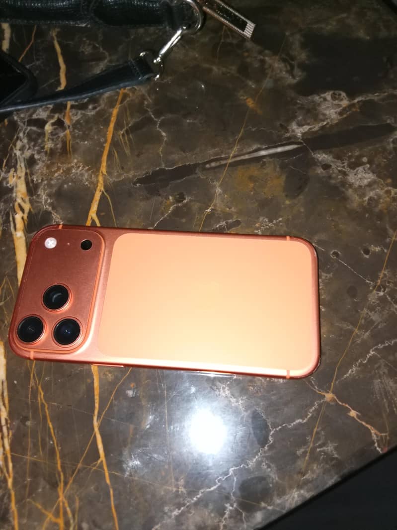 Apple iPhone 17 Pro Max 8