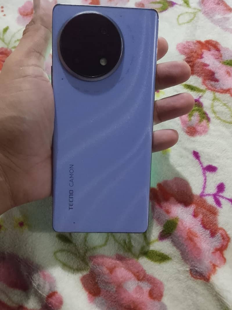 Tecno CAMON 30S 1