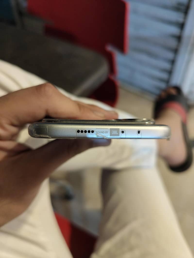 Infinix Note Edge 9